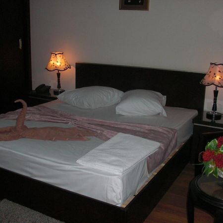Cairo Plaza Guest House 6th of October City Exteriér fotografie